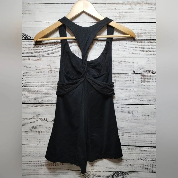 Lululemon Twist Back Tank in Black size 6 Performance Athletic - Picture 3 of 6